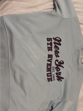H&M Light Blue Sweatshirt with Maroon New York Graphic